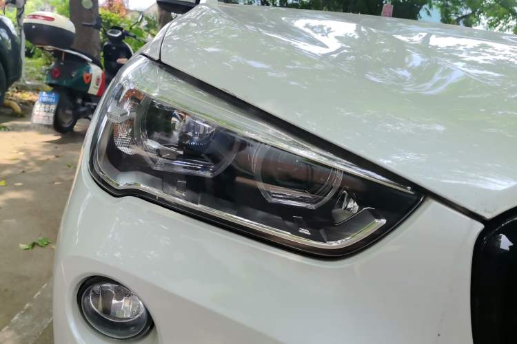 Used BMW X1 2018 sDrive18Li Luxury Model Right Front Headlight