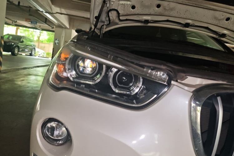 Used BMW X1 2018 xDrive20Li Luxury Edition Right Front Headlight