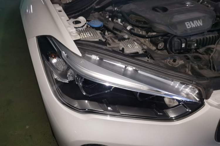 Used BMW X1 2018 sDrive18Li Luxury Model Right Front Headlight
