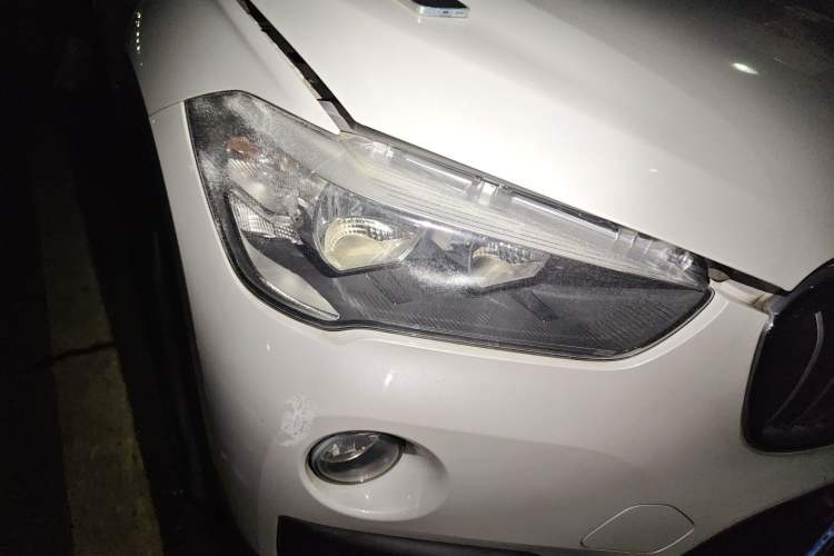 Used BMW X1 2018 sDrive18Li Fashion Model Right Front Headlight