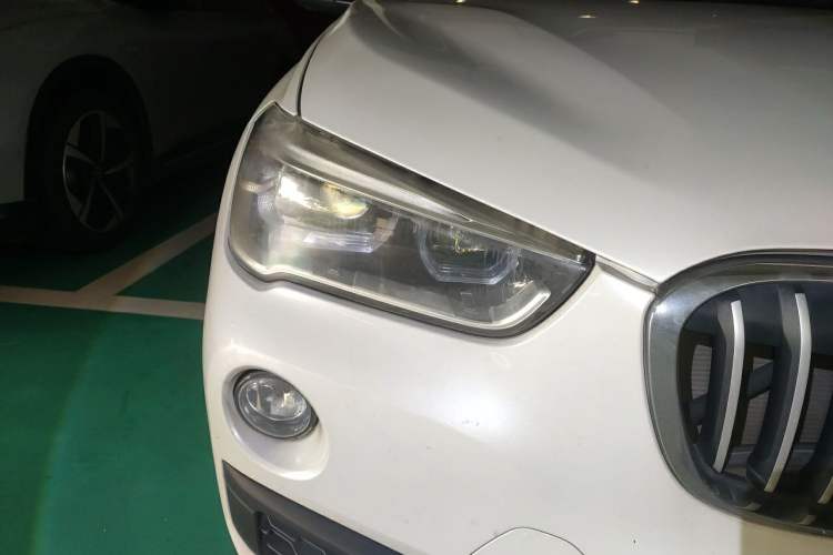 Used BMW X1 2018 sDrive18Li Fashion Model Right Front Headlight