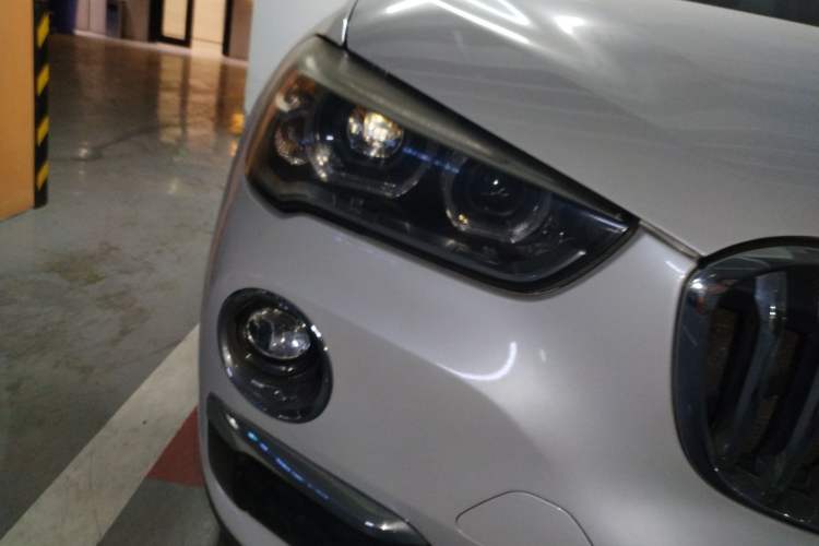 Used BMW X1 2018 sDrive20Li Leading Model Right Front Headlight
