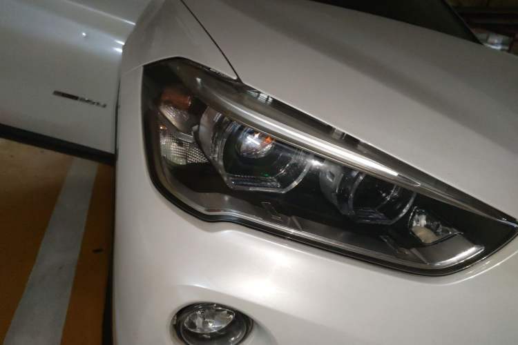 Used BMW X1 2018 sDrive20Li Leading Model Right Front Headlight