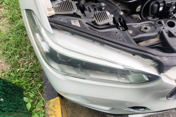 Used BMW X1 2018 sDrive18Li Luxury Model Right Front Headlight