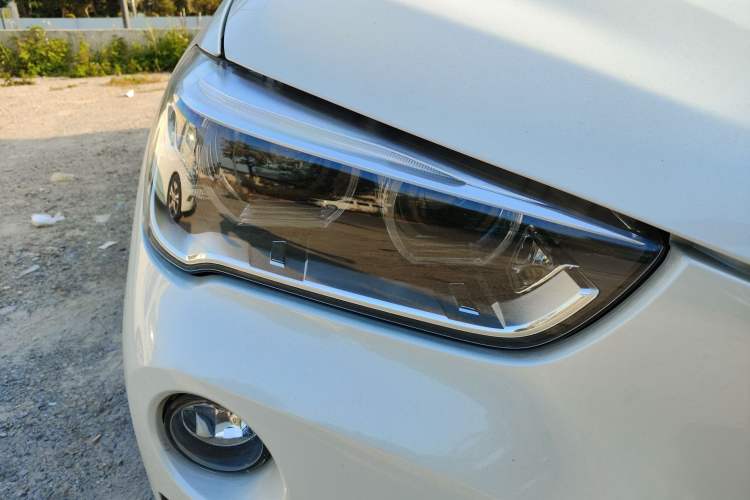 Used BMW X1 2018 sDrive20Li Leading Model Right Front Headlight
