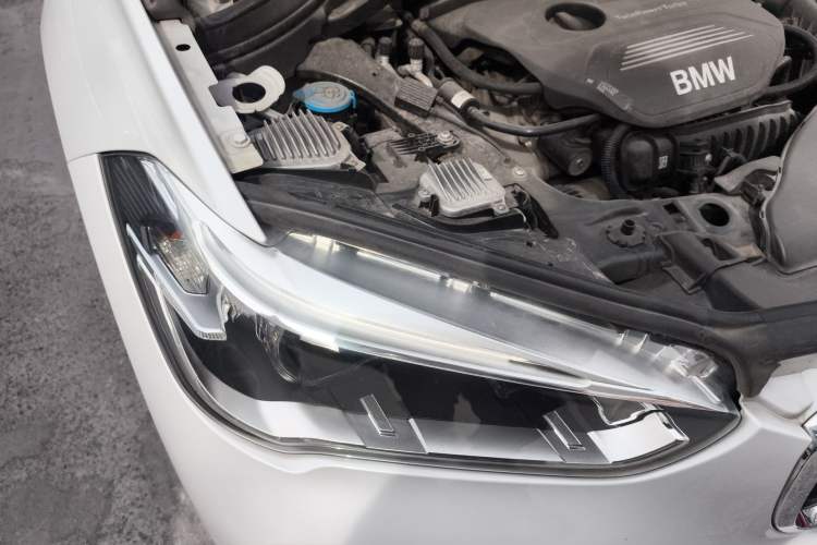 Used BMW X1 2018 sDrive18Li Luxury Model Right Front Headlight