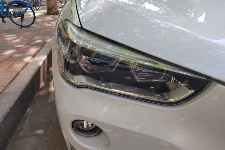 Used BMW X1 2018 sDrive18Li Luxury Model Right Front Headlight