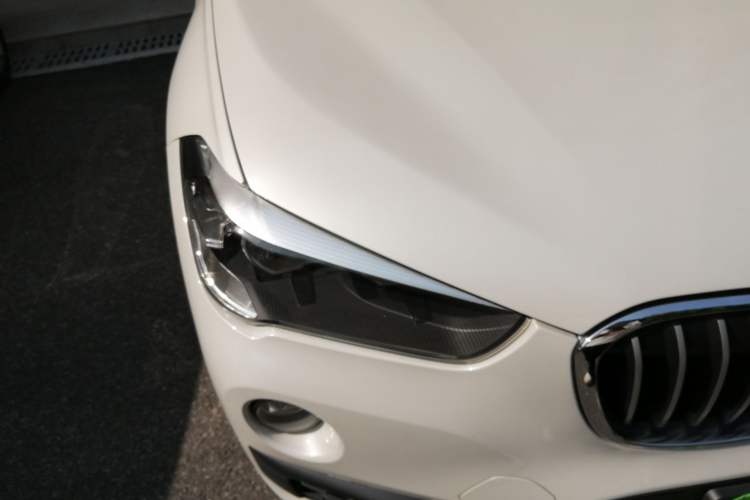 Used BMW X1 2018 sDrive18Li Fashion Model Right Front Headlight