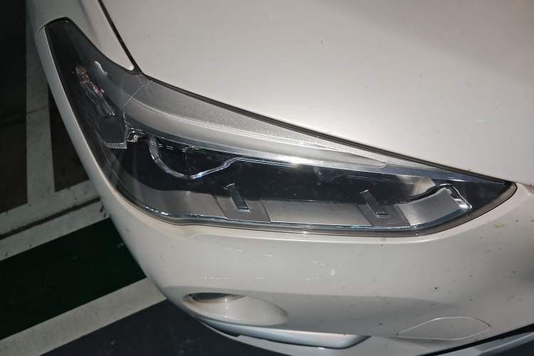 Used BMW X1 2018 sDrive18Li Luxury Model Right Front Headlight