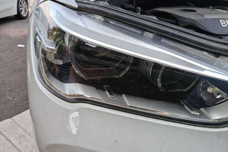 Used BMW X1 2018 sDrive18Li Luxury Model Right Front Headlight