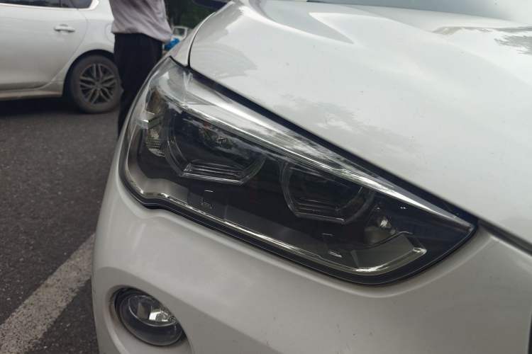Used BMW X1 2018 sDrive18Li Luxury Model Right Front Headlight