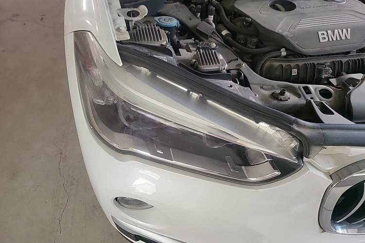Used BMW X1 2018 xDrive20Li Luxury Edition Right Front Headlight
