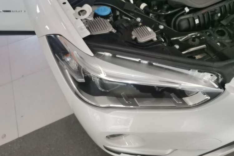 Used BMW X1 2018 xDrive20Li Luxury Edition Right Front Headlight