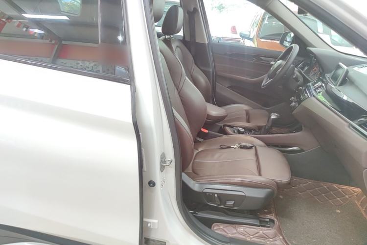 Used BMW X1 2018 sDrive18Li Luxury Model Right Front Seat