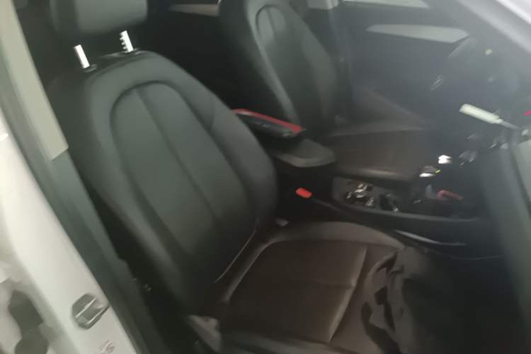 Used BMW X1 2018 sDrive18Li Fashion Model Right Front Seat