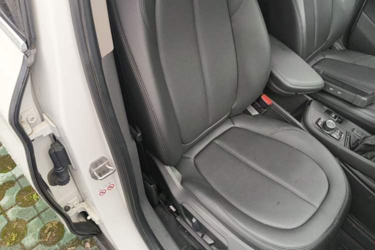 Used BMW X1 2018 sDrive20Li Leading Model Right Front Seat