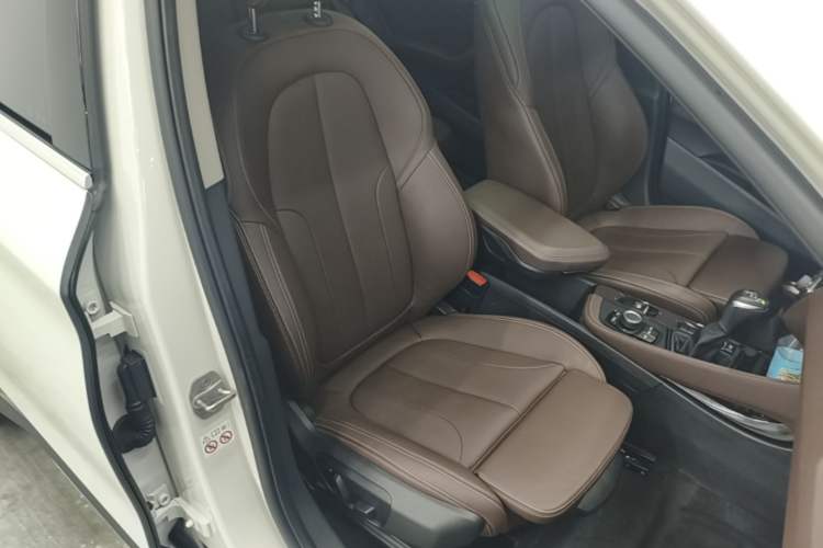 Used BMW X1 2018 sDrive18Li Luxury Model Right Front Seat