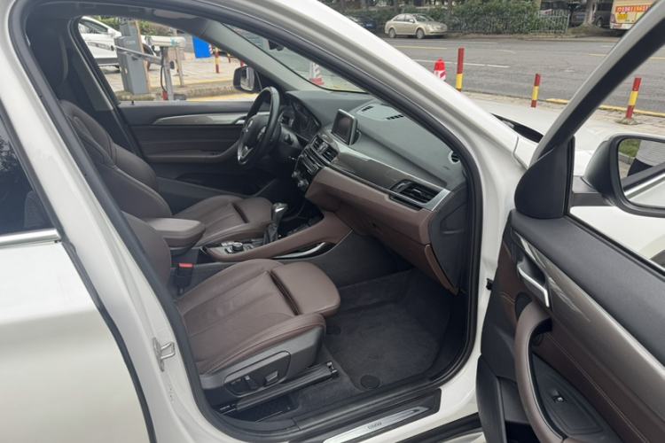 Used BMW X1 2018 sDrive18Li Luxury Model Right Front Seat