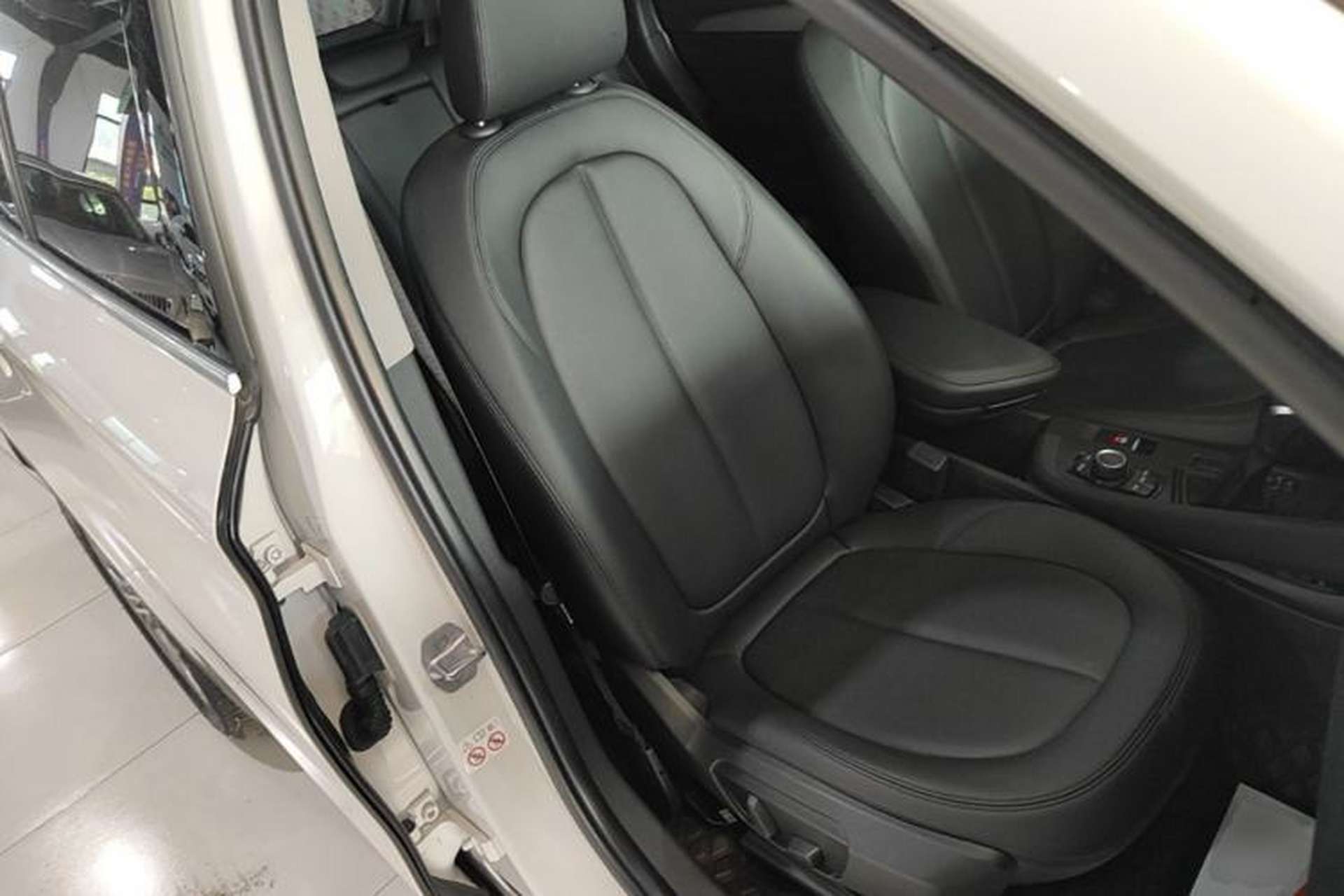 Used BMW X1 2018 sDrive20Li Leading Model Right Front Seat