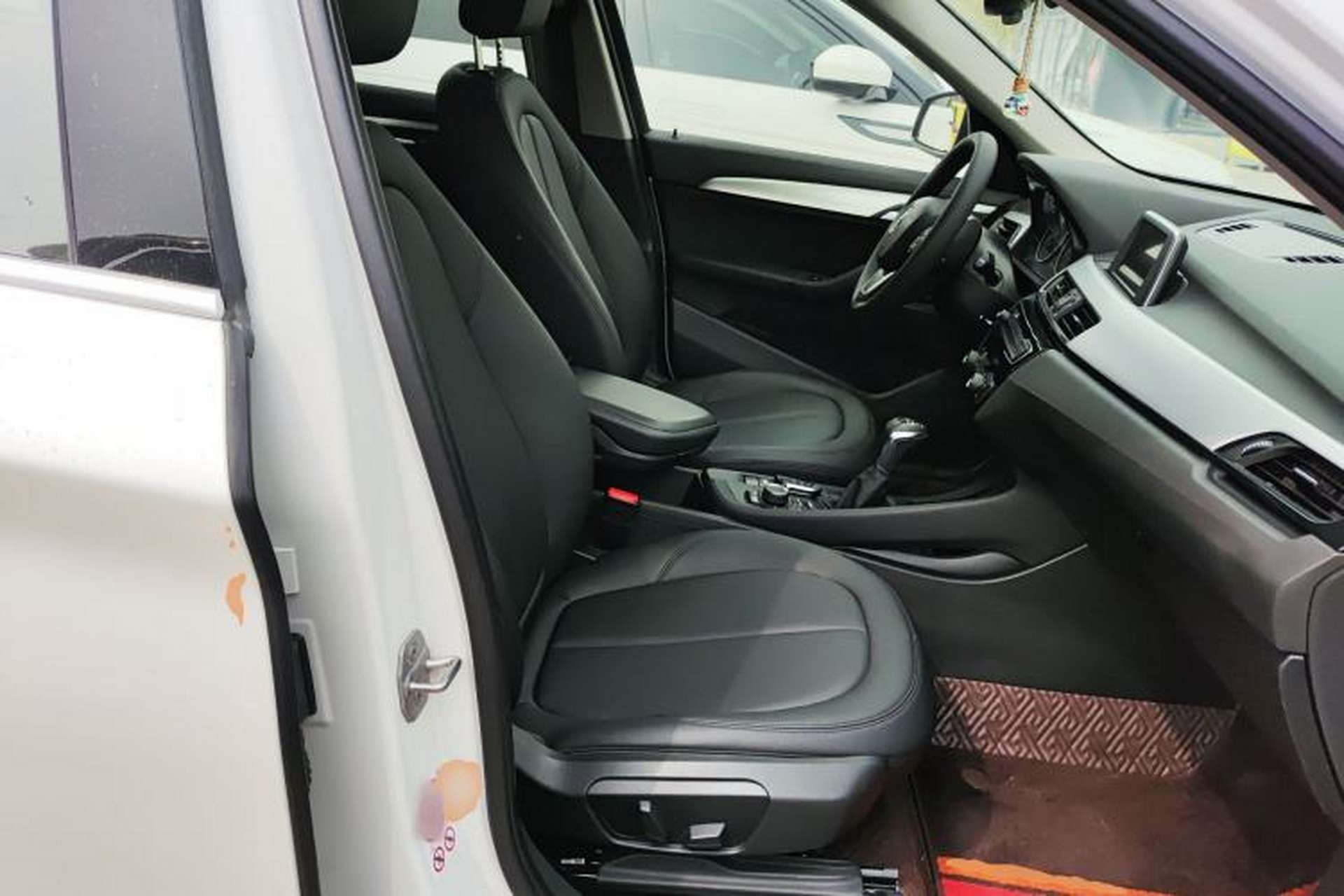 Used BMW X1 2018 sDrive20Li Leading Model Right Front Seat