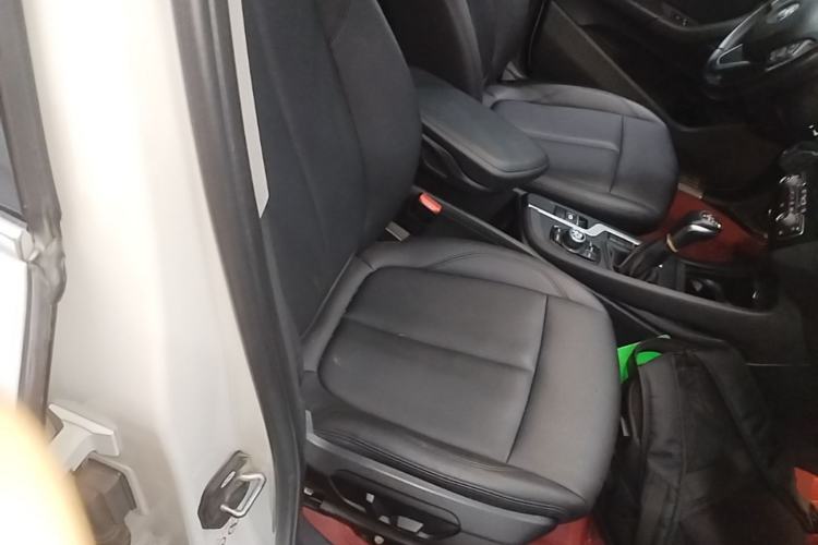 Used BMW X1 2018 sDrive20Li Leading Model Right Front Seat