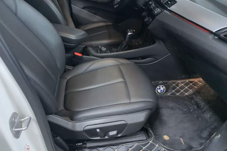 Used BMW X1 2018 sDrive20Li Leading Model Right Front Seat