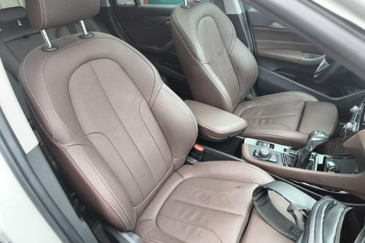 Used BMW X1 2018 sDrive18Li Luxury Model Right Front Seat
