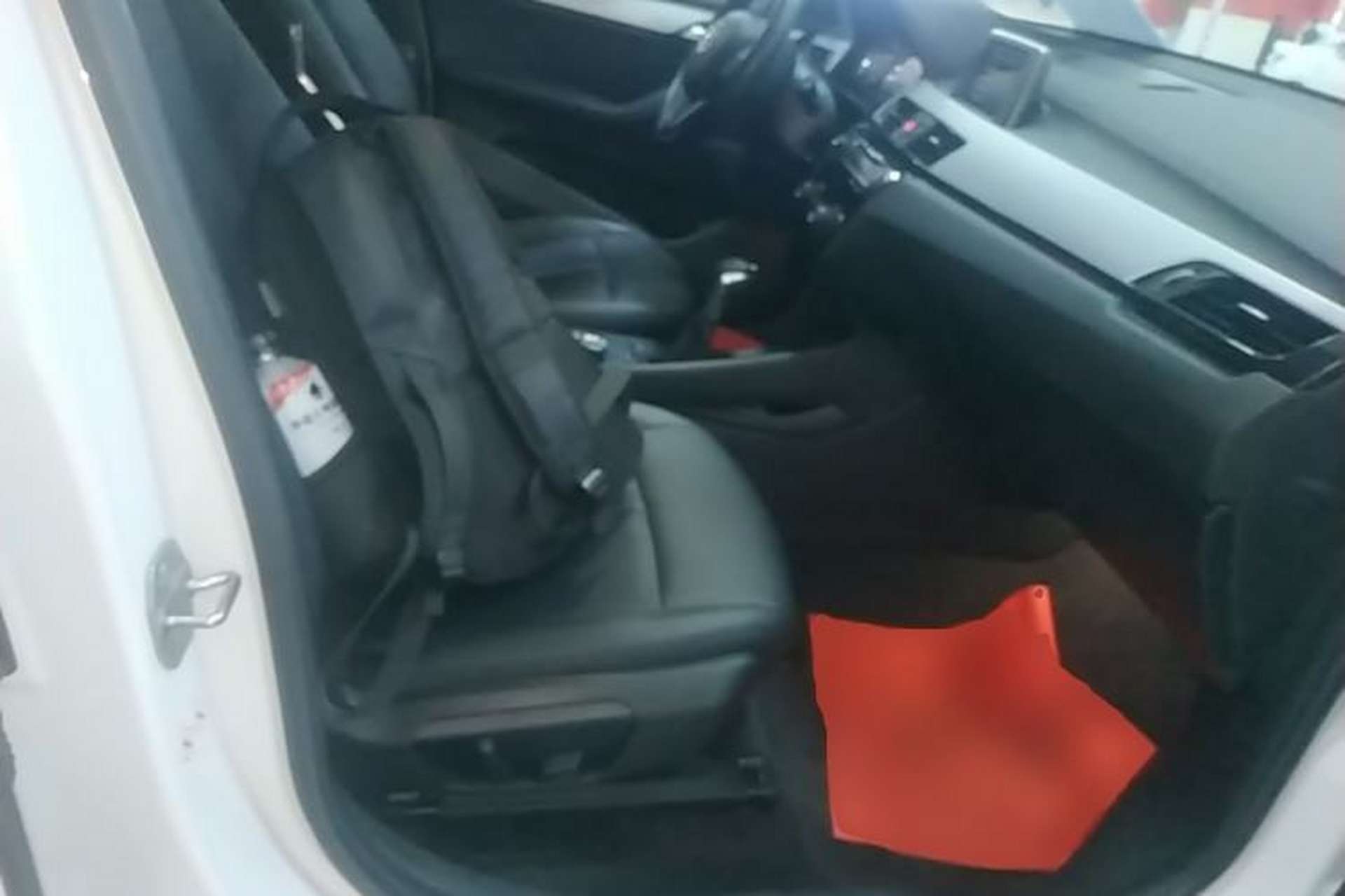 Used BMW X1 2018 sDrive20Li Leading Model Right Front Seat