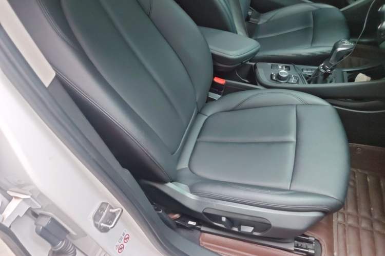 Used BMW X1 2018 sDrive20Li Leading Model Right Front Seat