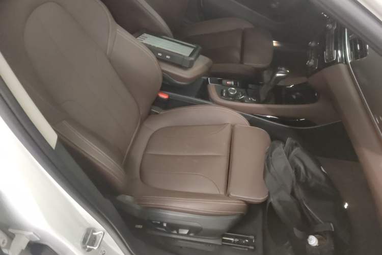 Used BMW X1 2018 sDrive18Li Luxury Model Right Front Seat