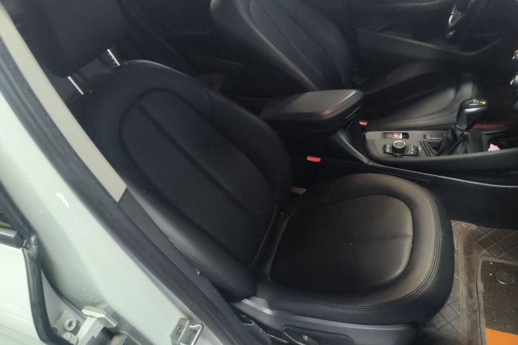Used BMW X1 2018 sDrive18Li Fashion Model Right Front Seat