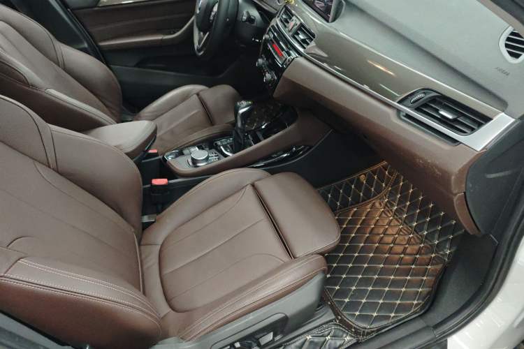 Used BMW X1 2018 xDrive20Li Luxury Model Right Front Seat