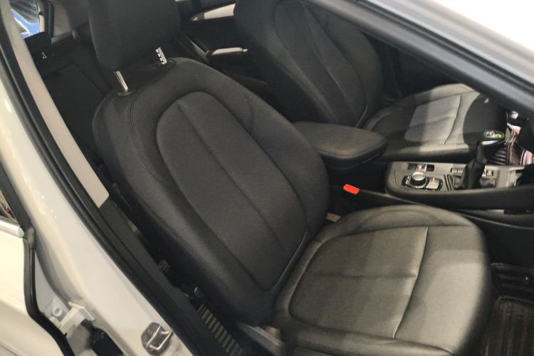 Used BMW X1 2018 sDrive20Li Leading Model Right Front Seat