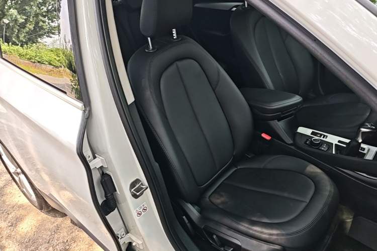 Used BMW X1 2018 sDrive18Li Fashion Model Right Front Seat