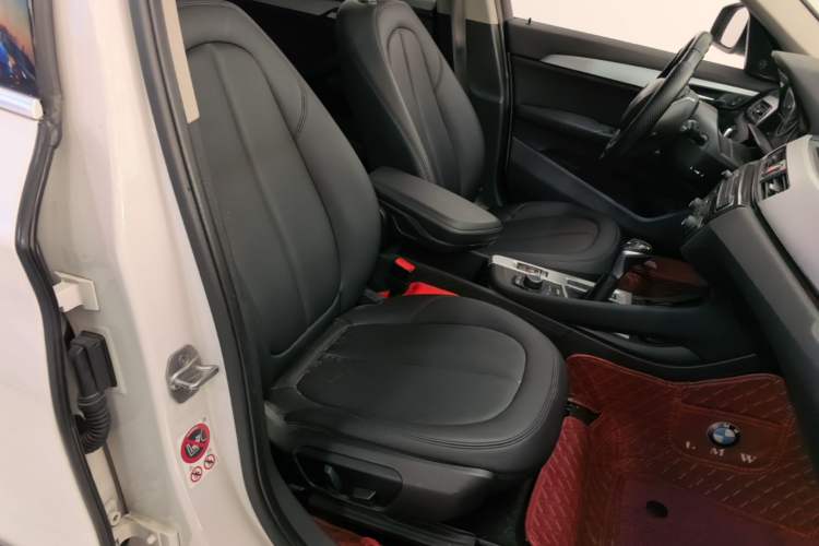 Used BMW X1 2018 sDrive20Li Leading Model Right Front Seat