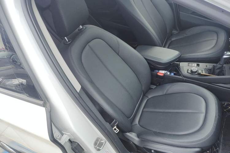 Used BMW X1 2018 sDrive18Li Fashion Model Right Front Seat