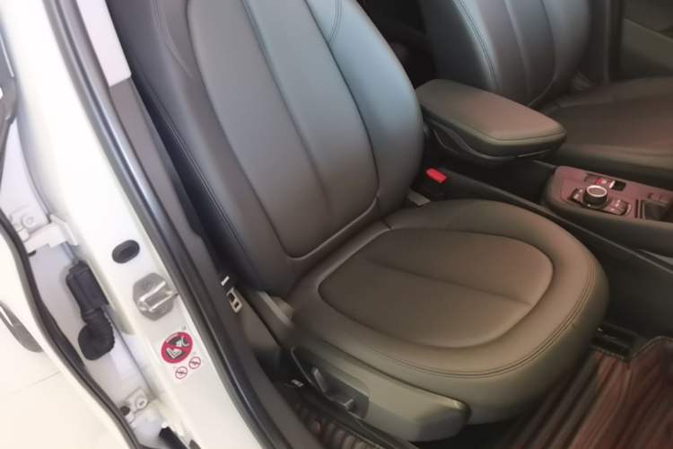 Used BMW X1 2018 sDrive20Li Leading Model Right Front Seat