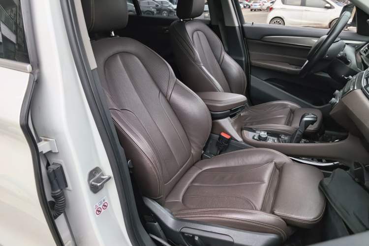 Used BMW X1 2018 sDrive18Li Luxury Model Right Front Seat