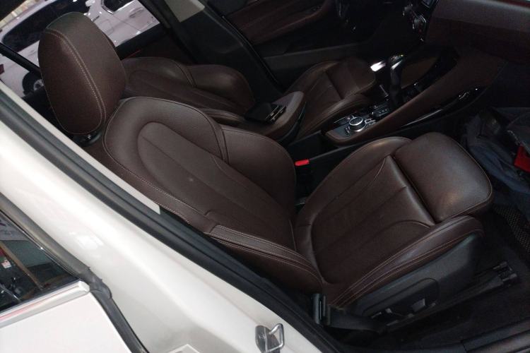 Used BMW X1 2018 xDrive20Li Luxury Edition Right Front Seat