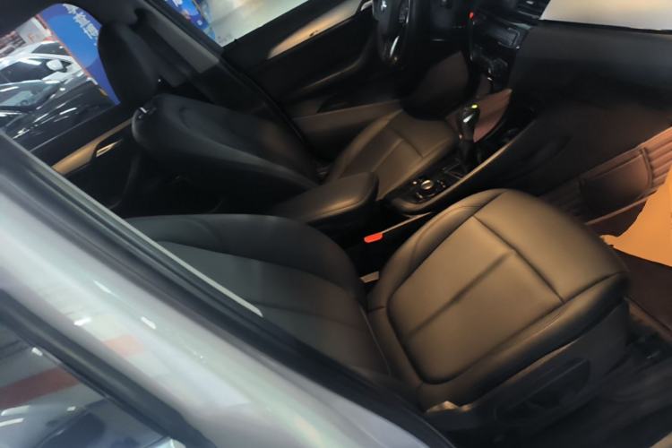 Used BMW X1 2018 sDrive20Li Leading Model Right Front Seat