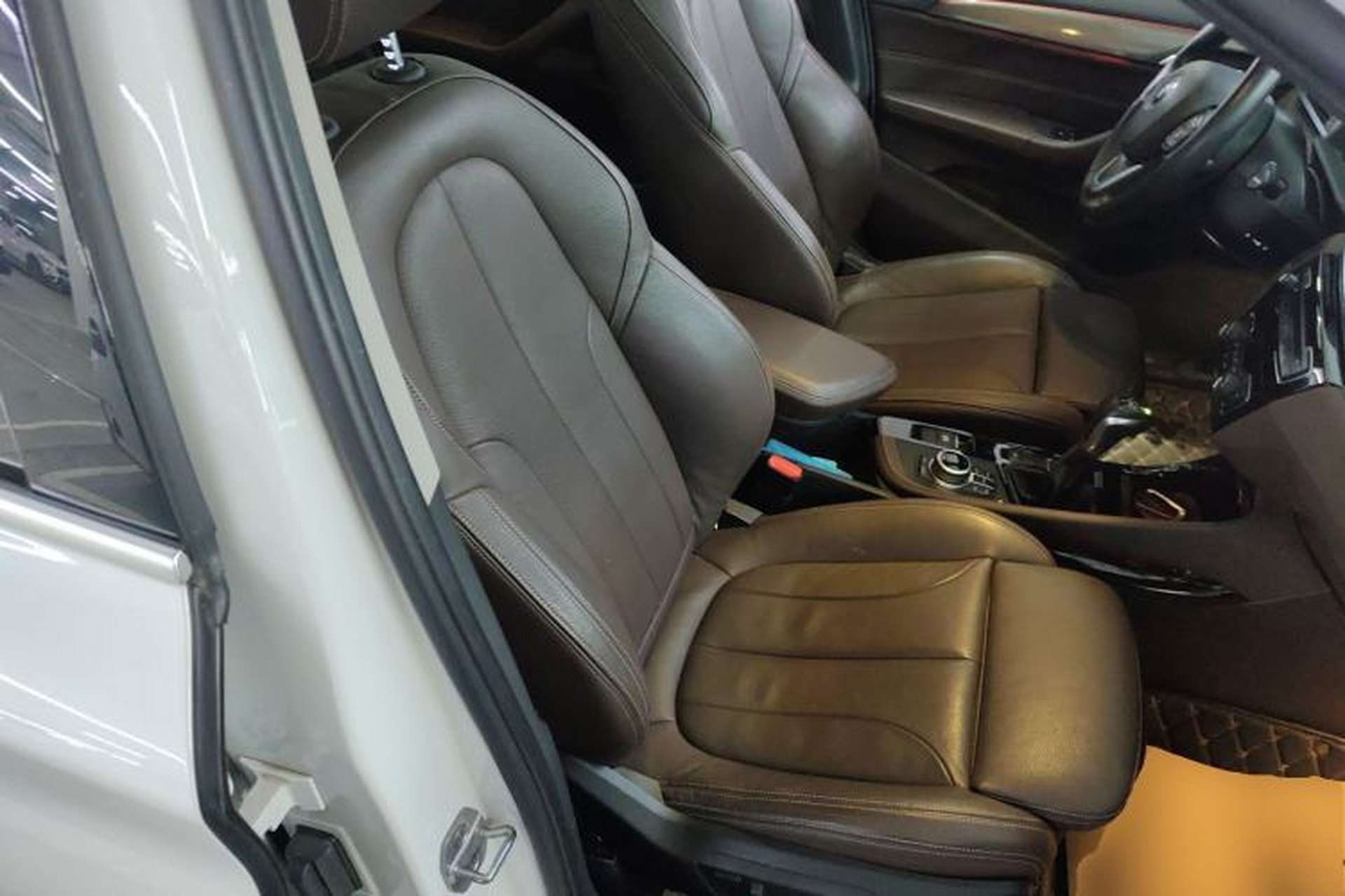 Used BMW X1 2018 xDrive20Li Luxury Edition Right Front Seat