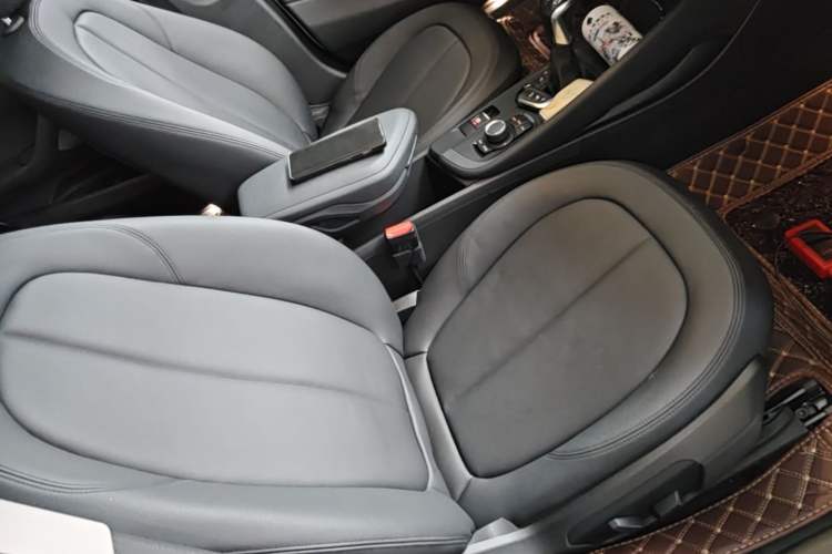 Used BMW X1 2018 sDrive20Li Leading Model Right Front Seat