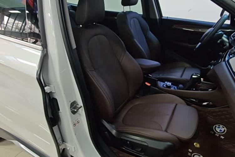 Used BMW X1 2018 sDrive18Li Luxury Model Right Front Seat