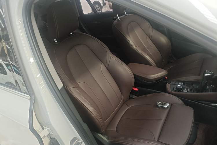 Used BMW X1 2018 sDrive18Li Luxury Model Right Front Seat