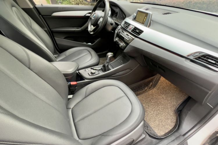 Used BMW X1 2018 sDrive20Li Leading Model Right Front Seat