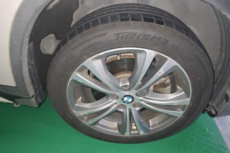 Used BMW X1 2018 xDrive20Li Luxury Model Right Front Wheel Hub