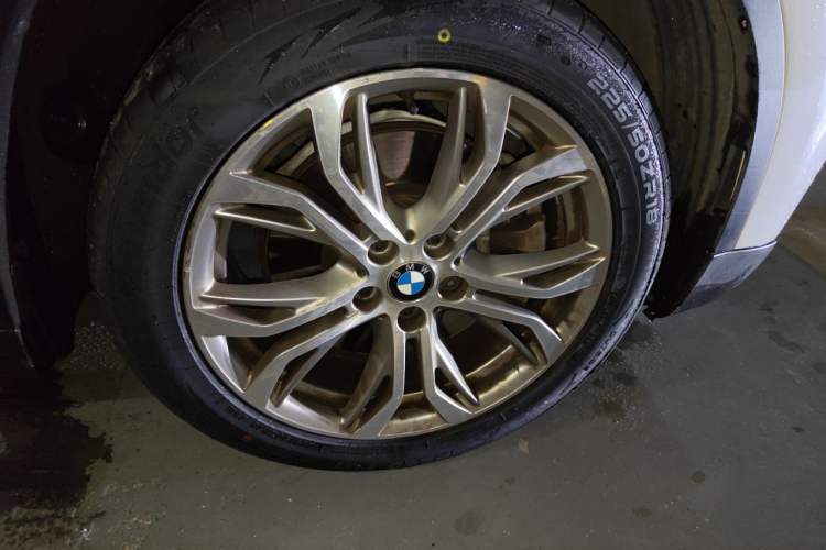 Used BMW X1 2018 sDrive20Li Leading Model Right Front Wheel Hub