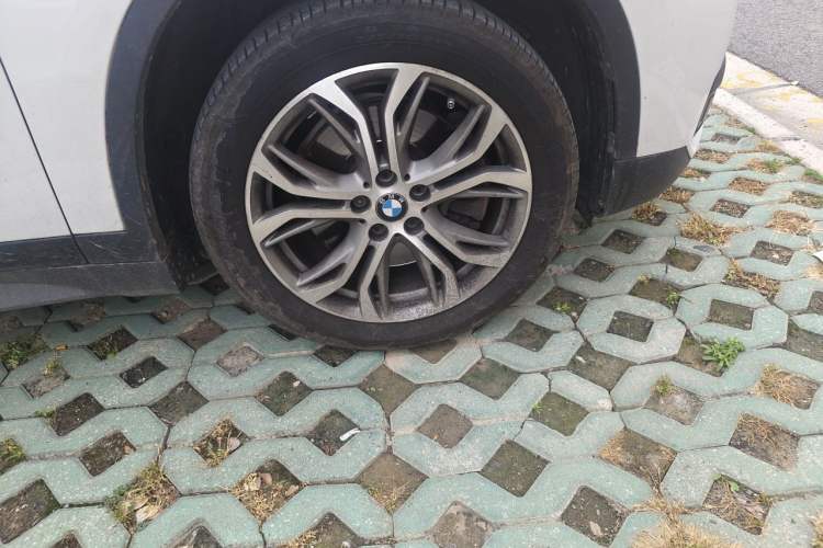 Used BMW X1 2018 sDrive20Li Leading Model Right Front Wheel Hub
