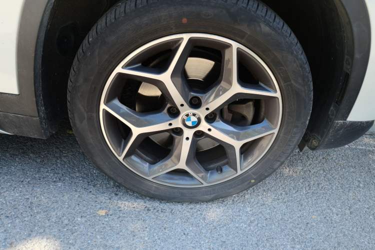 Used BMW X1 2018 xDrive20Li Luxury Edition Right Front Wheel Hub