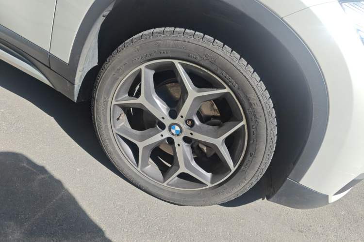 Used BMW X1 2018 sDrive18Li Luxury Model Right Front Wheel Hub